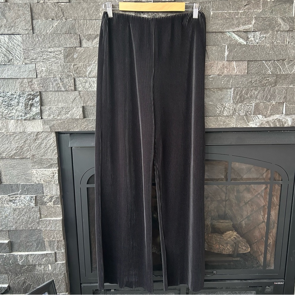 Wayf Black Pleated Pants
